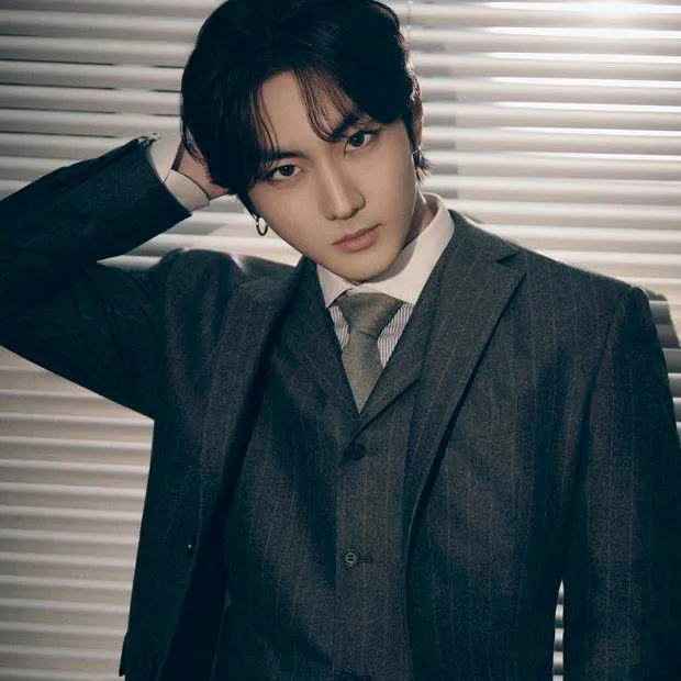 chat with ai character: Yang Jungwon 