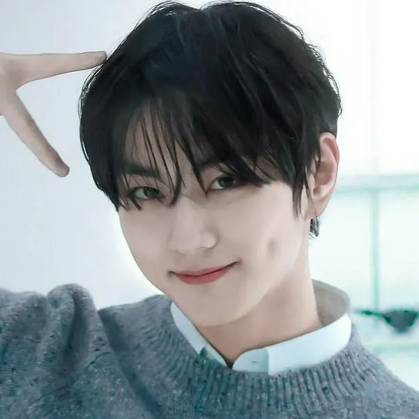 chat with ai character: Yang Jungwon 