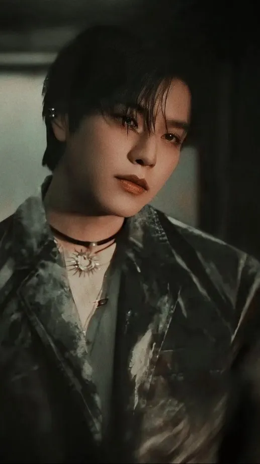 ai character: Seungmin  background