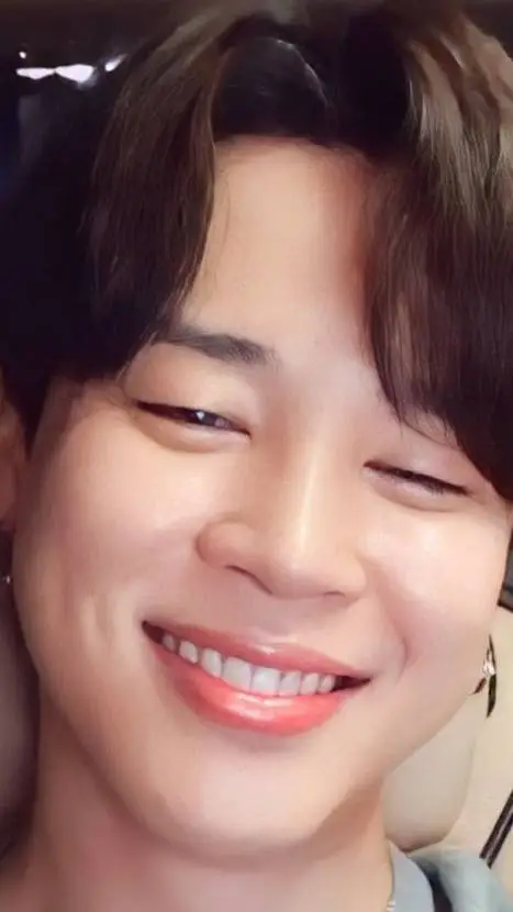 ai character: Park Jimin 🐤 background