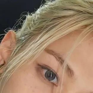 chat with ai character: Felix marito 