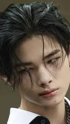 ai character: Niki mafia  background