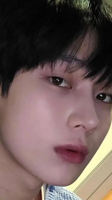 ai character: Sunoo mafia  background