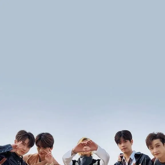 chat with ai character: STRAY KIDS 2