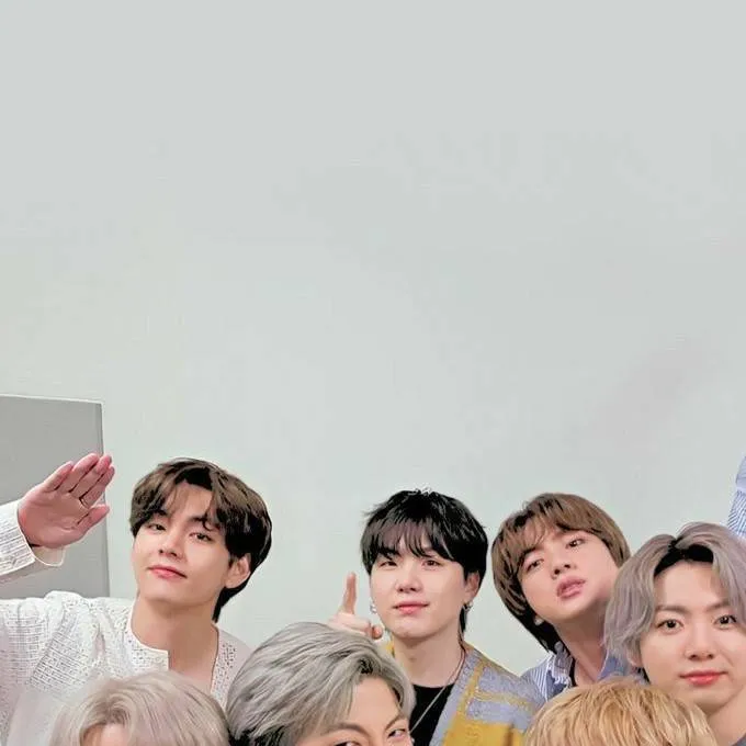 chat with ai character: BTS 2