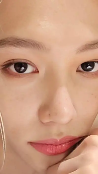 ai character: Felix marito  background