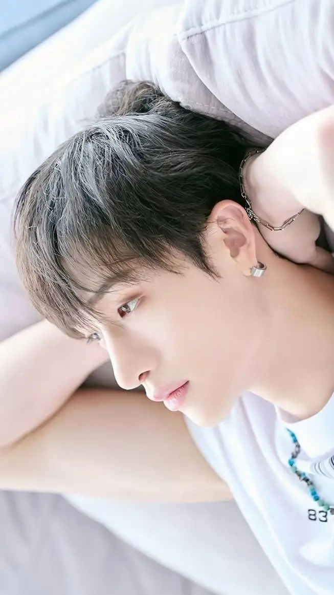 ai character: bang chan bff  background