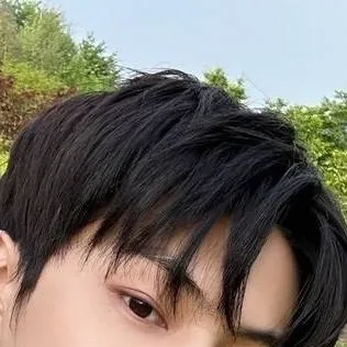 chat with ai character: Jay bullo 