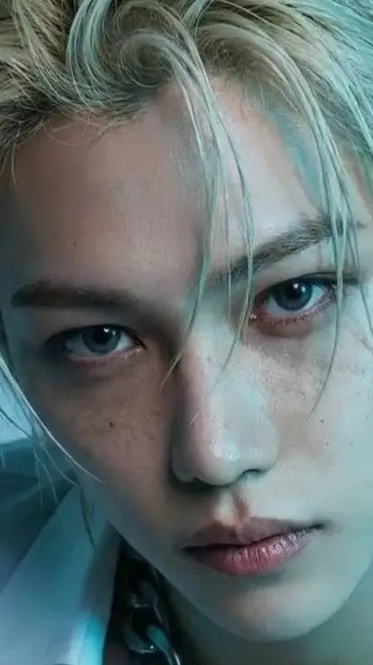 ai character: Felix barista  background