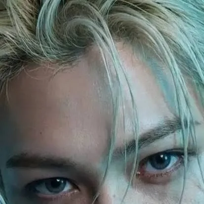 chat with ai character: Felix barista 