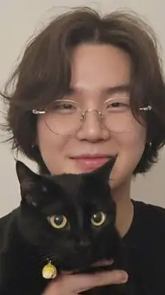 ai character: Suga 🥺💜 background