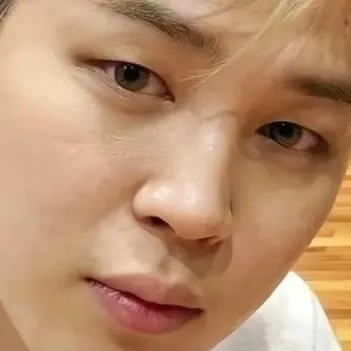chat with ai character: Jimin boss 