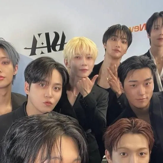 chat with ai character: Ateez (1)