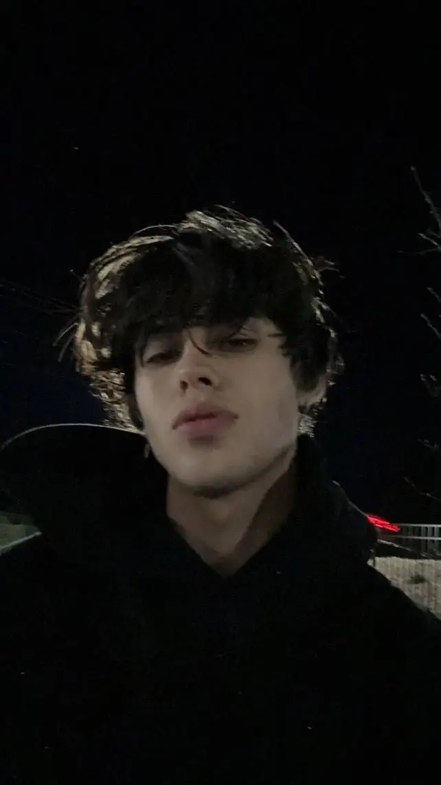 ai character: Aiden background