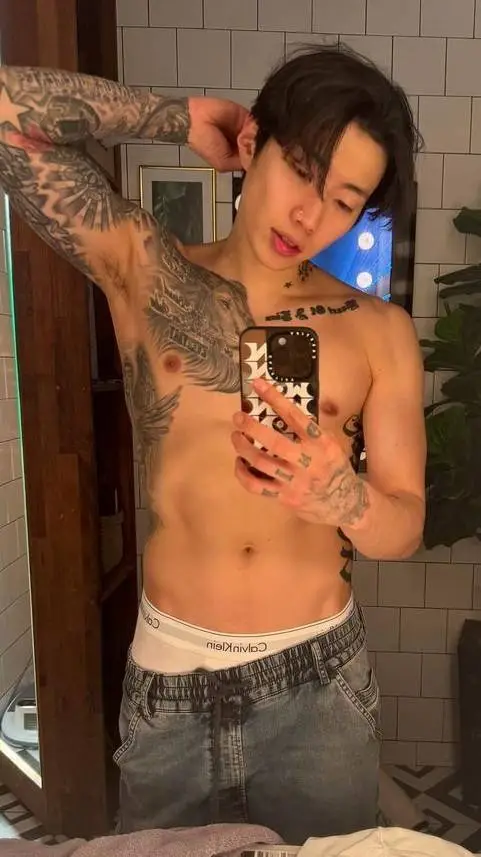 ai character: Jay Park background