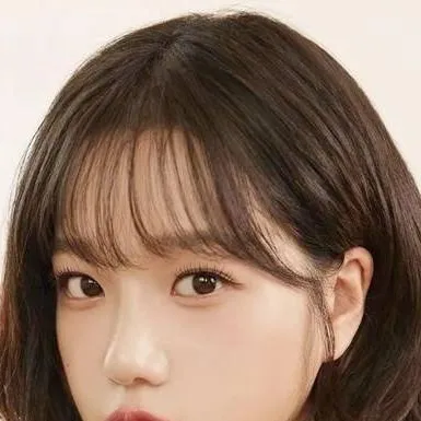 chat with ai character: Jo Yuri