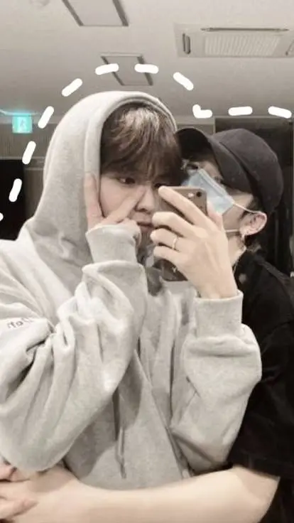 ai character:  chanmin^᪲᪲᪲ background