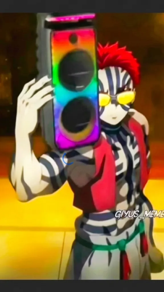 ai character: <UpperMoon_disco> background