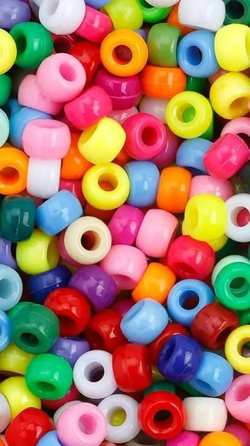 ai character: Bej background