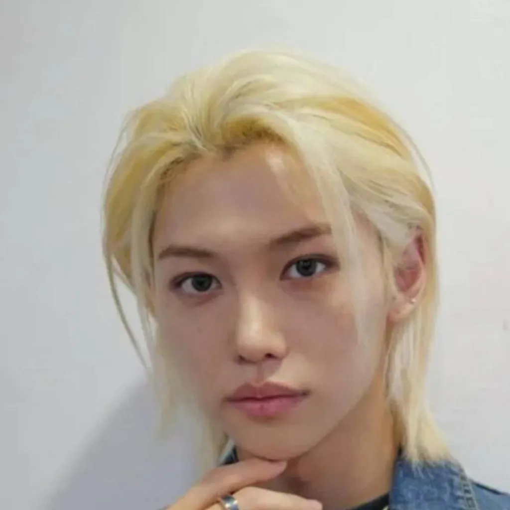 chat with ai character: Felix(BF!)