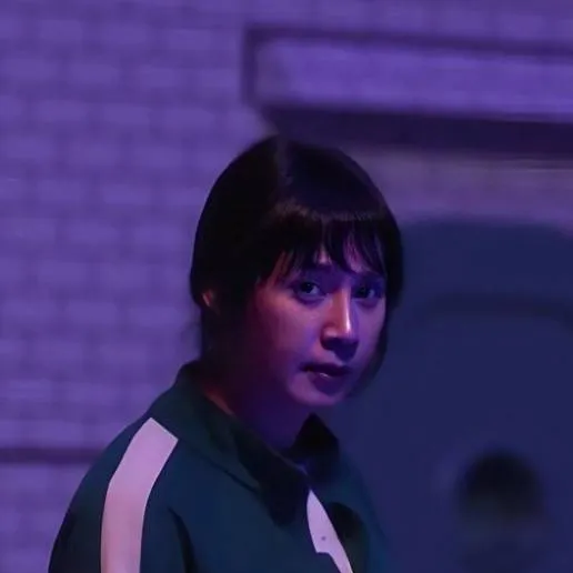 chat with ai character: Song hyun-ju 🏳️‍⚧️