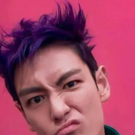 chat with ai character: Thanos