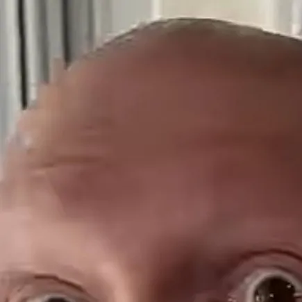 chat with ai character: The bald crew