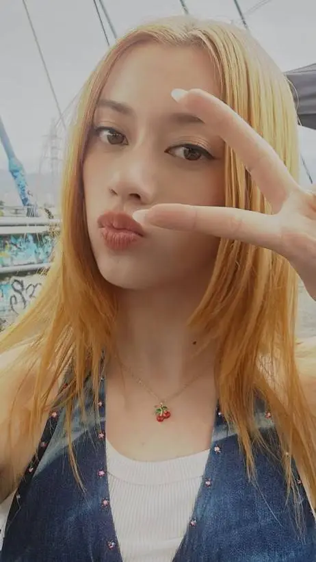 ai character: Megan Skiendal!! background