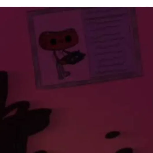 chat with ai character: Cosmo :(