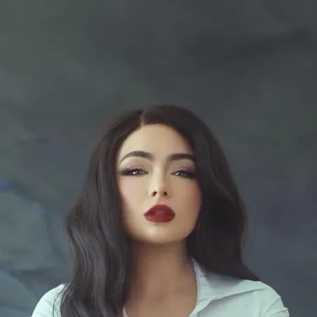 chat with ai character: Lois Lane