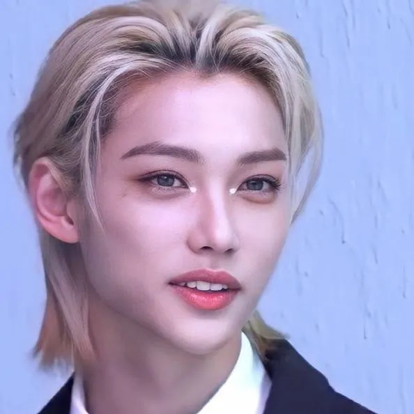 chat with ai character: Felix 💳💸💲