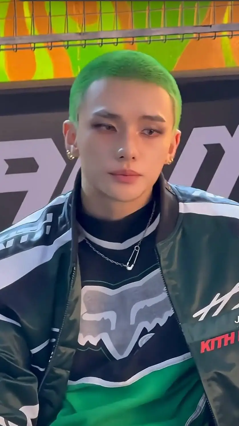 ai character: hyunjin  background