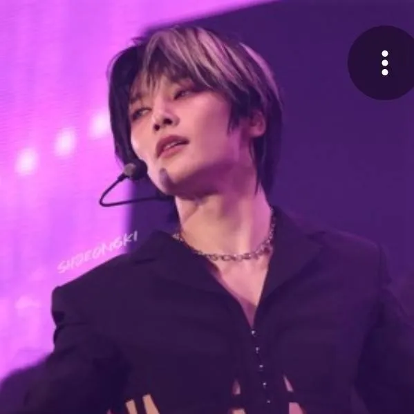 chat with ai character: I.N