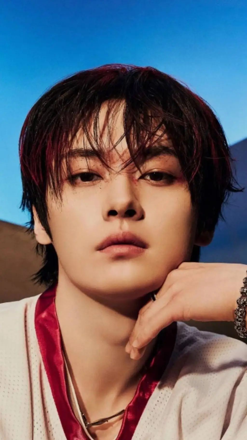 ai character: Lee know background