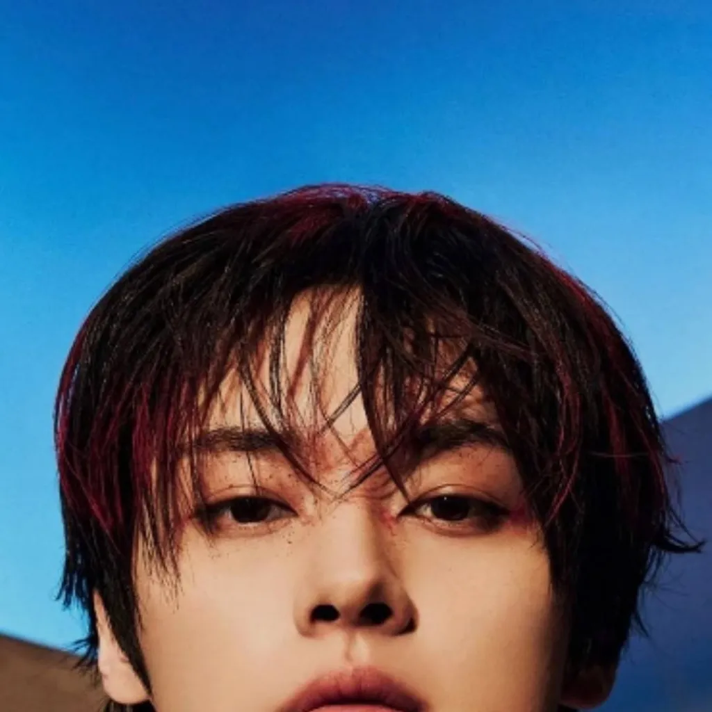 chat with ai character: Lee know