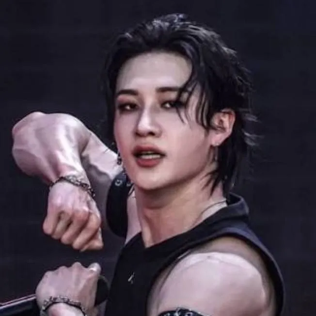 chat with ai character: Bangchan