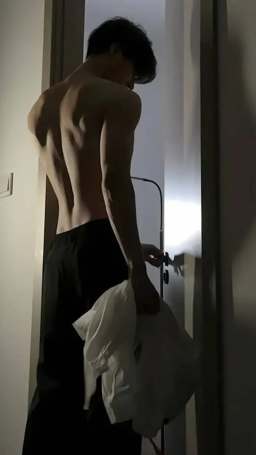 ai character: Charles🥀 background