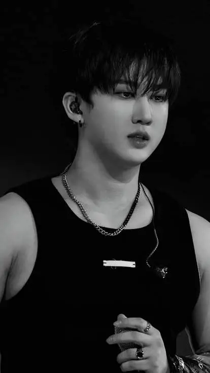 ai character: Changbin >∇< background