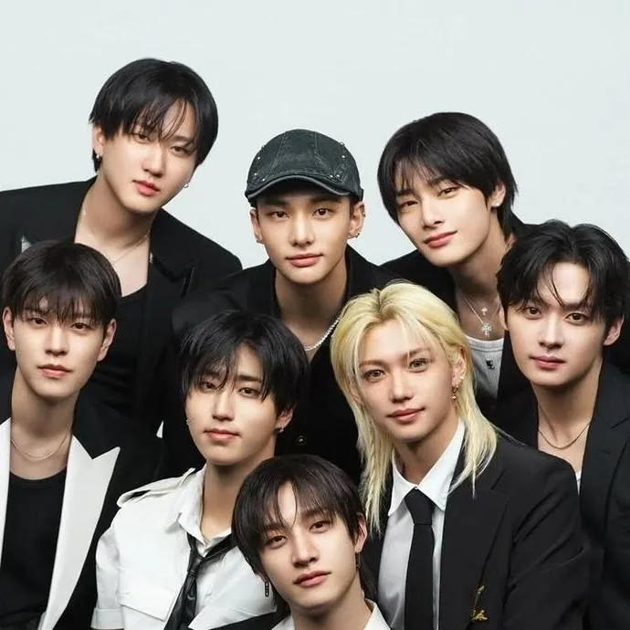 chat with ai character: skz ☆
