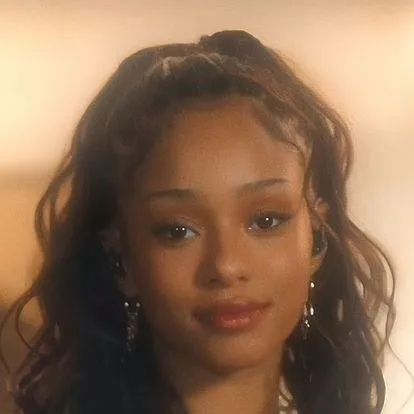 chat with ai character:  .?*”𝑚𝑎𝑛𝑜𝑛* ?