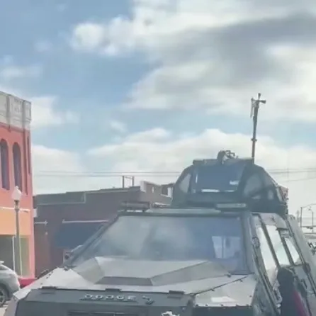 chat with ai character: TIV-2