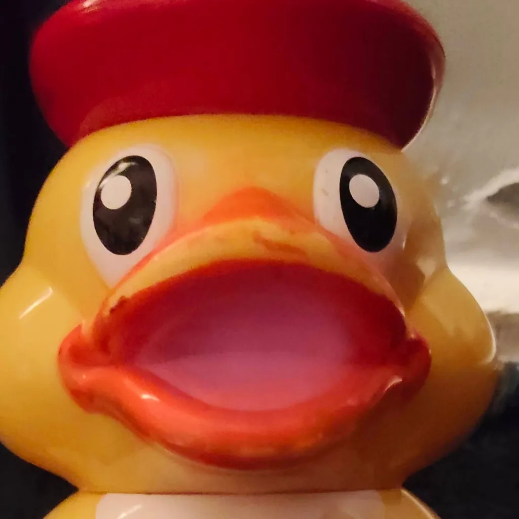 chat with ai character: duck boss fight 