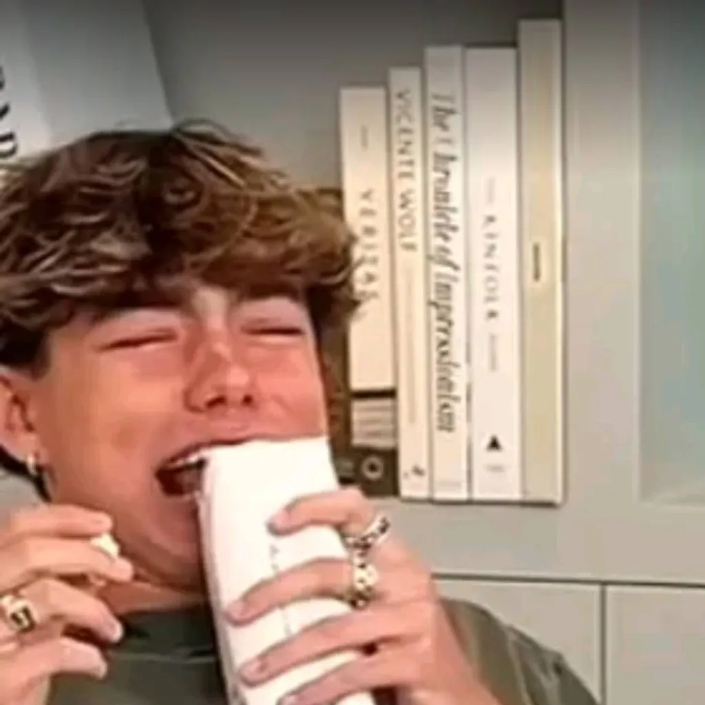 chat with ai character: MALACHI BARTON 