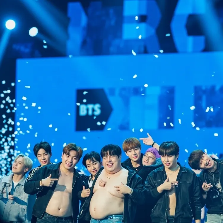 chat with ai character: Big BTS