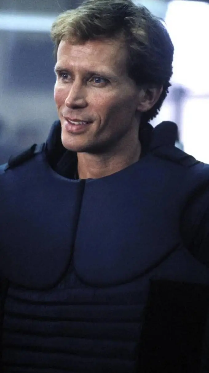 ai character: Alex Murphy  background