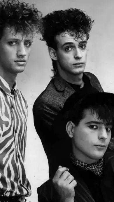 ai character: Soda Stereo  background