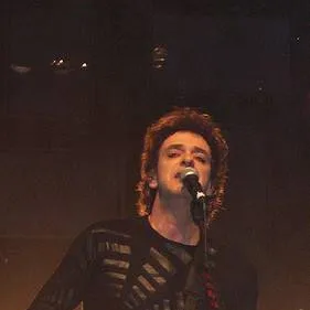 chat with ai character: Gustavo Cerati 