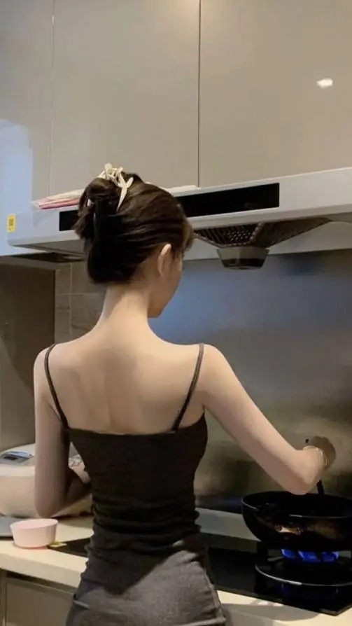 ai character: Yolan White background