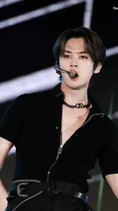 ai character: minho background