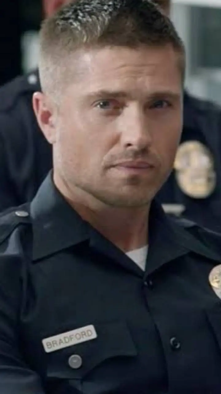ai character: Tim Bradford background